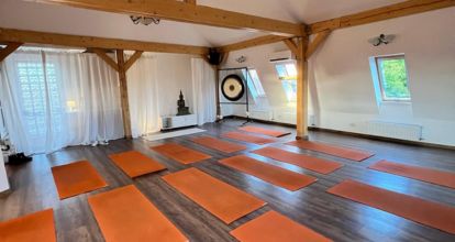 Shanti Loft Yoga Studio - 