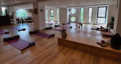 Life Yoga Center - Ploiești