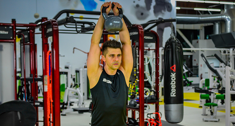 Kettlebell training: Protiashka