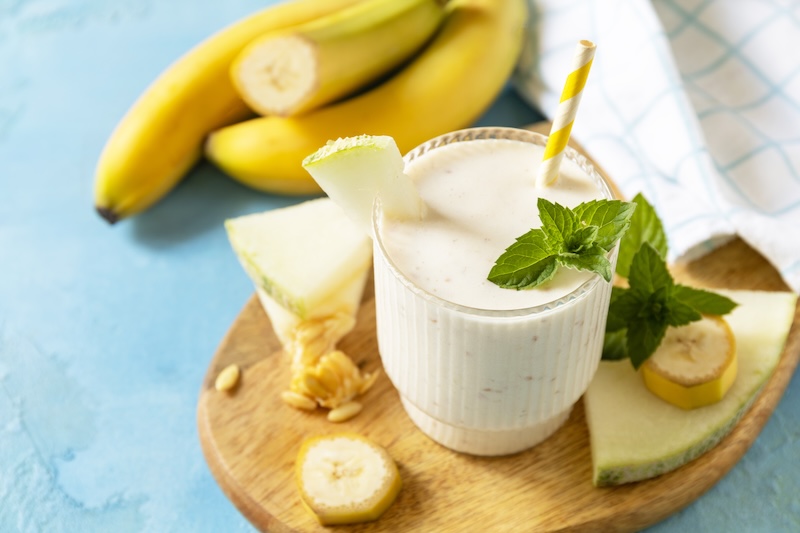 smoothie banane ananas si portocale